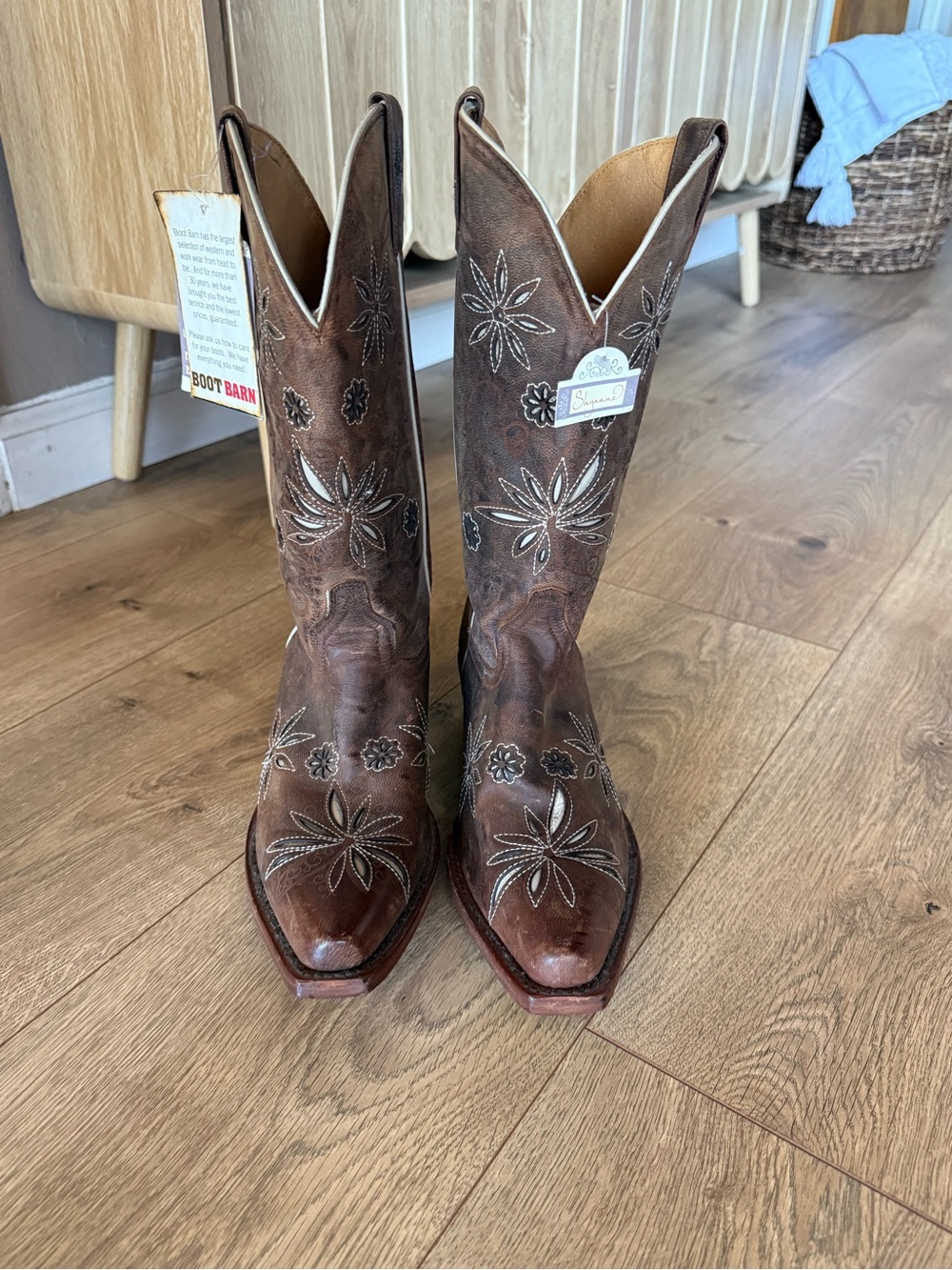 Shyanne Brown Floral Embroidered Western boots